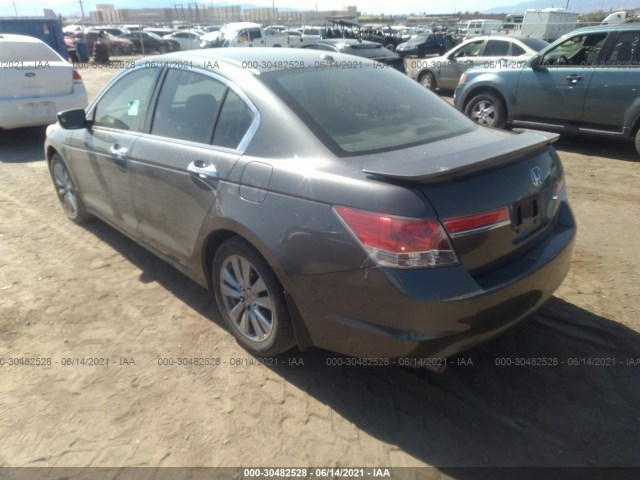 Photo 2 VIN: 1HGCP3F86BA004950 - HONDA ACCORD SDN 