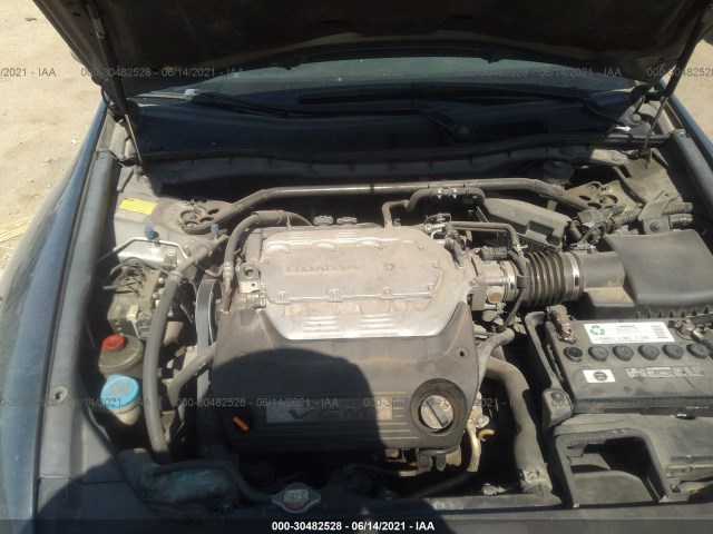 Photo 9 VIN: 1HGCP3F86BA004950 - HONDA ACCORD SDN 