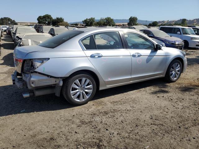 Photo 2 VIN: 1HGCP3F86BA017827 - HONDA ACCORD 