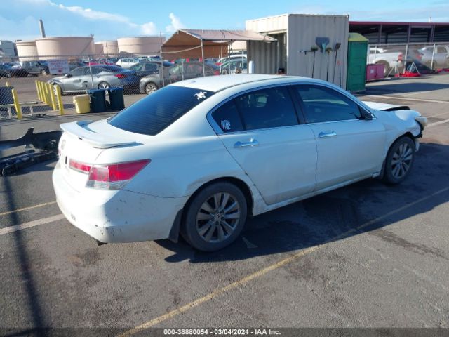 Photo 3 VIN: 1HGCP3F86BA020243 - HONDA ACCORD 