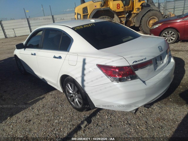 Photo 2 VIN: 1HGCP3F86BA025670 - HONDA ACCORD SDN 