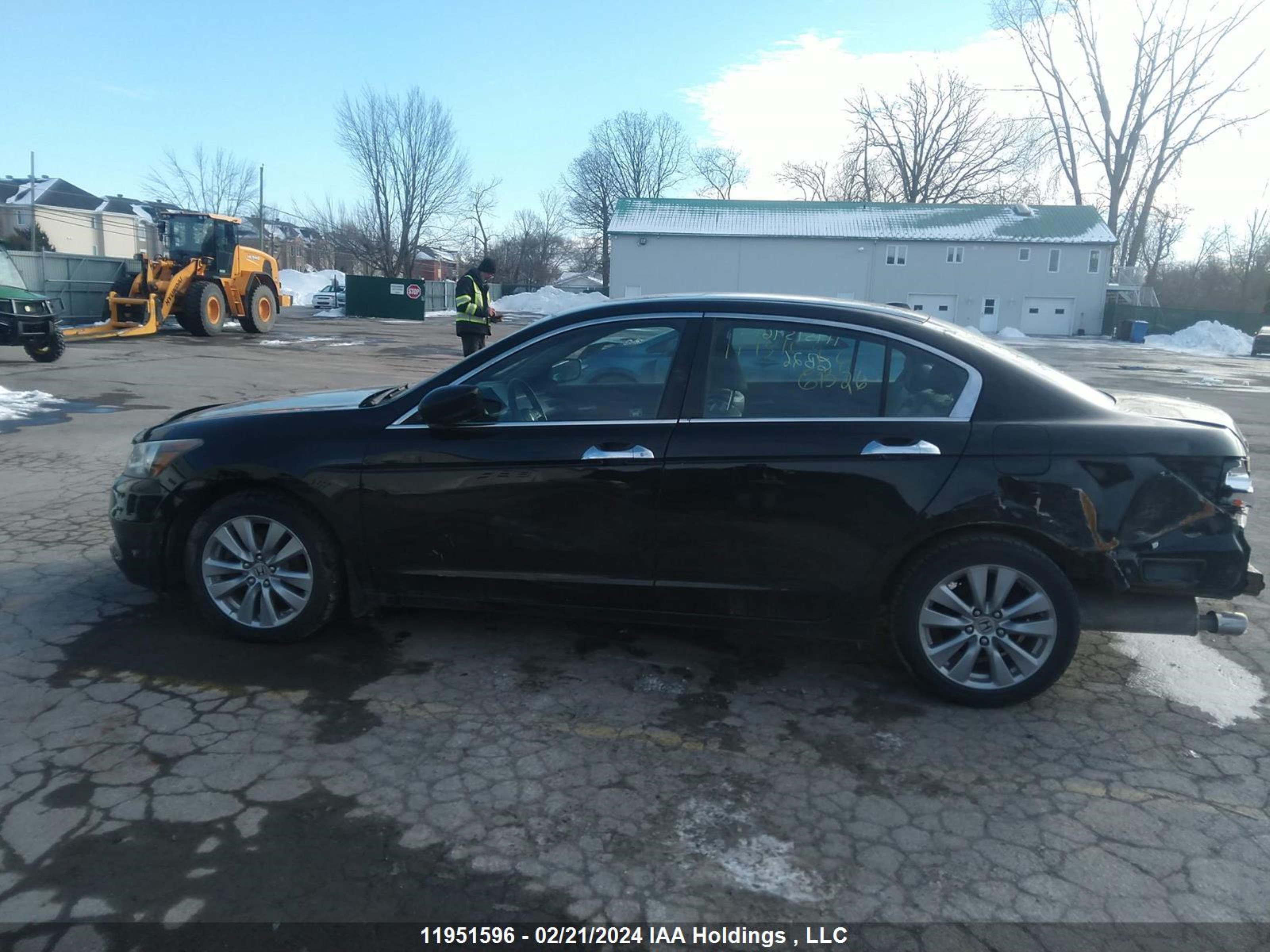 Photo 14 VIN: 1HGCP3F86CA800020 - HONDA ACCORD 