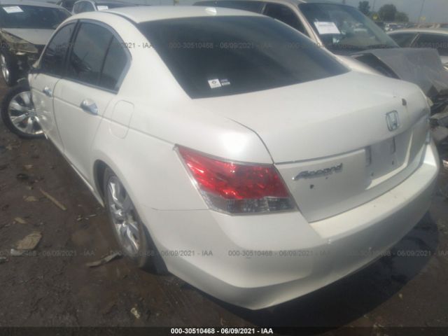 Photo 2 VIN: 1HGCP3F87AA007175 - HONDA ACCORD SDN 