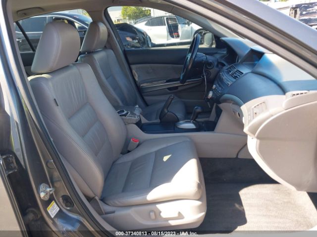 Photo 4 VIN: 1HGCP3F87AA009749 - HONDA ACCORD 