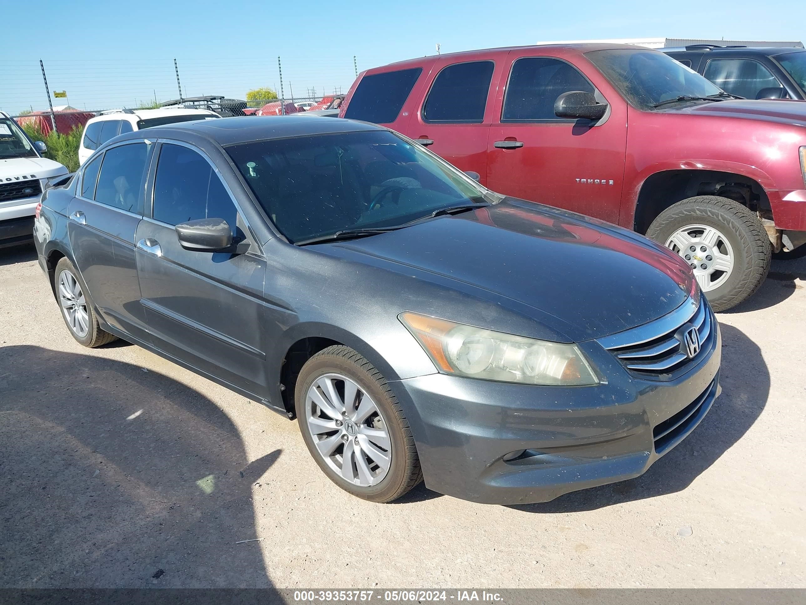 Photo 0 VIN: 1HGCP3F87BA000079 - HONDA ACCORD 