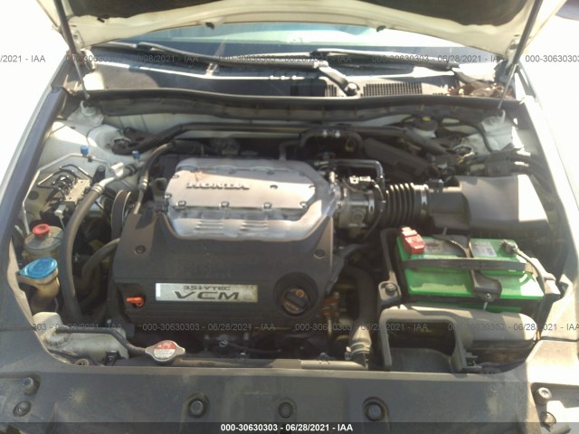 Photo 9 VIN: 1HGCP3F87BA007145 - HONDA ACCORD SDN 