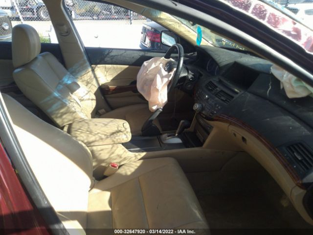 Photo 4 VIN: 1HGCP3F87BA020722 - HONDA ACCORD SDN 