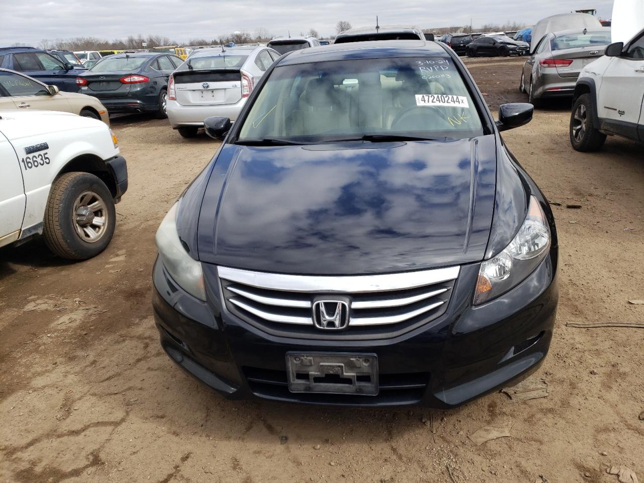 Photo 4 VIN: 1HGCP3F87BA026083 - HONDA ACCORD 