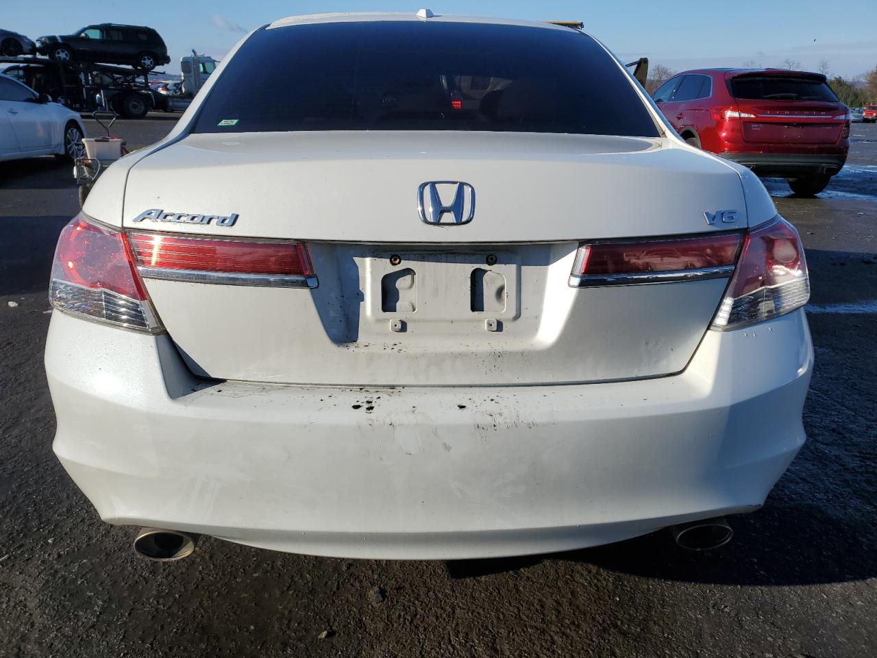 Photo 5 VIN: 1HGCP3F87BA028948 - HONDA ACCORD 