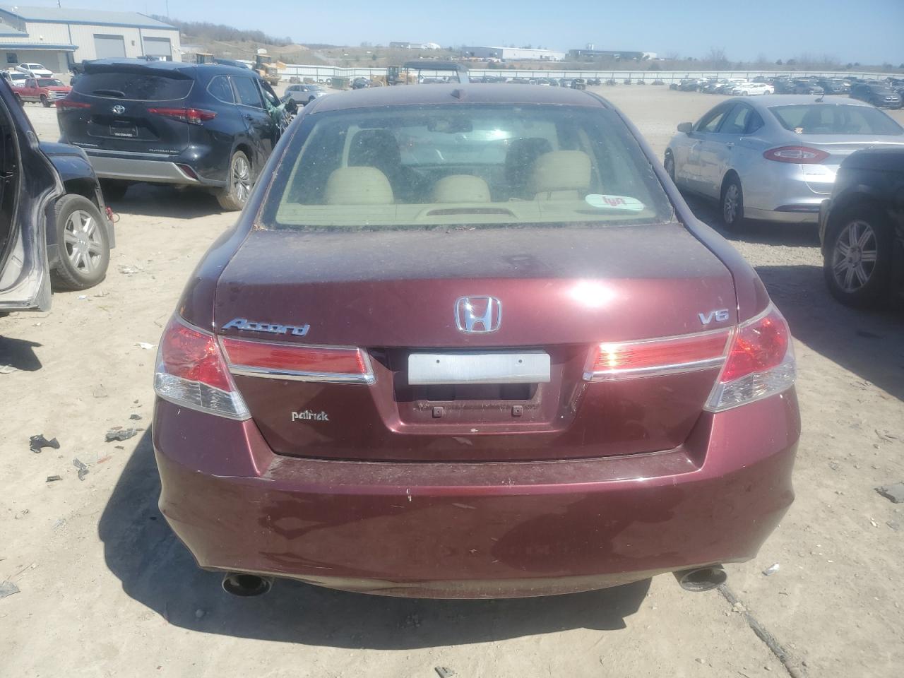 Photo 5 VIN: 1HGCP3F87CA035786 - HONDA ACCORD 