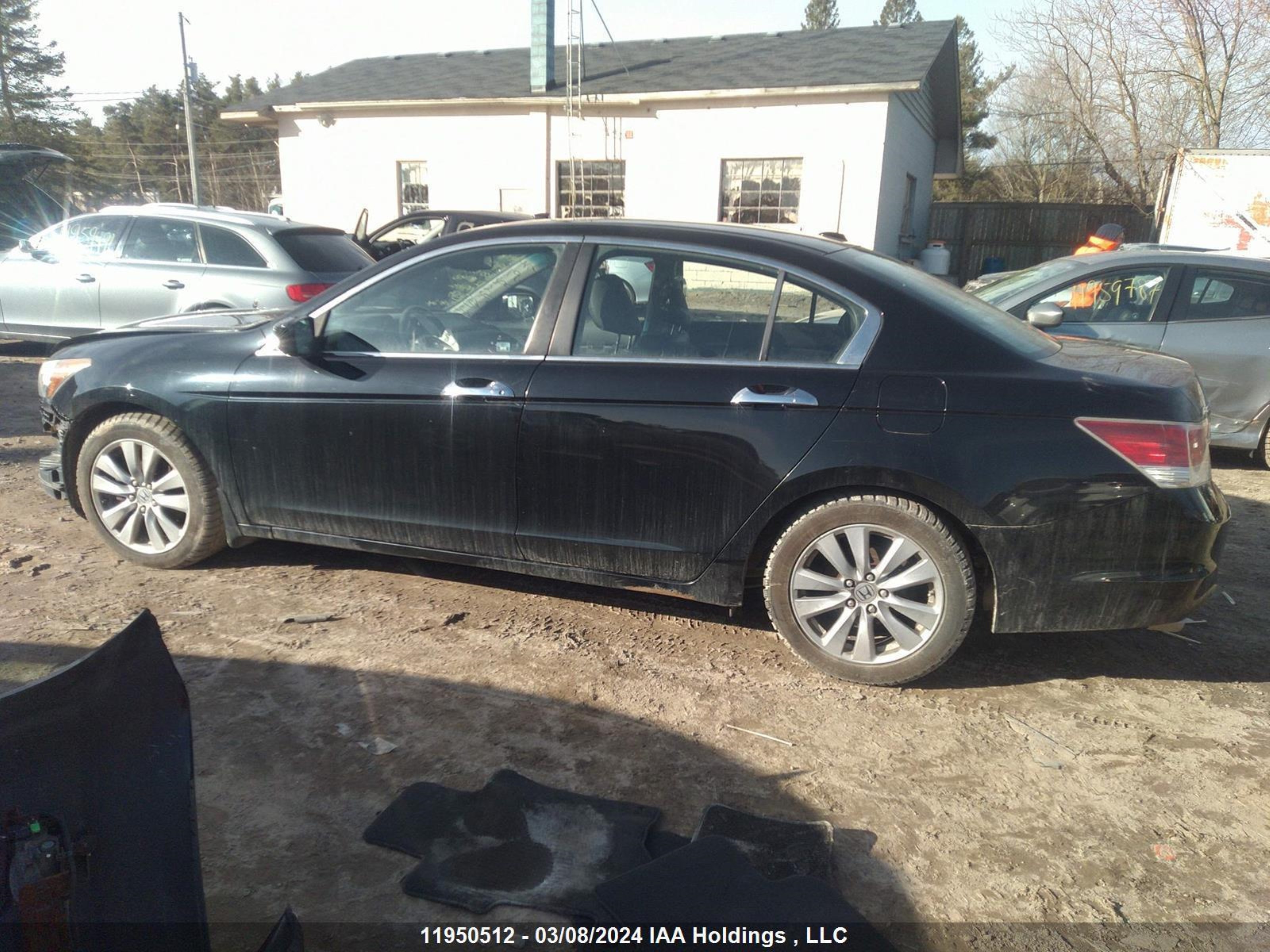 Photo 14 VIN: 1HGCP3F87CA800012 - HONDA ACCORD 