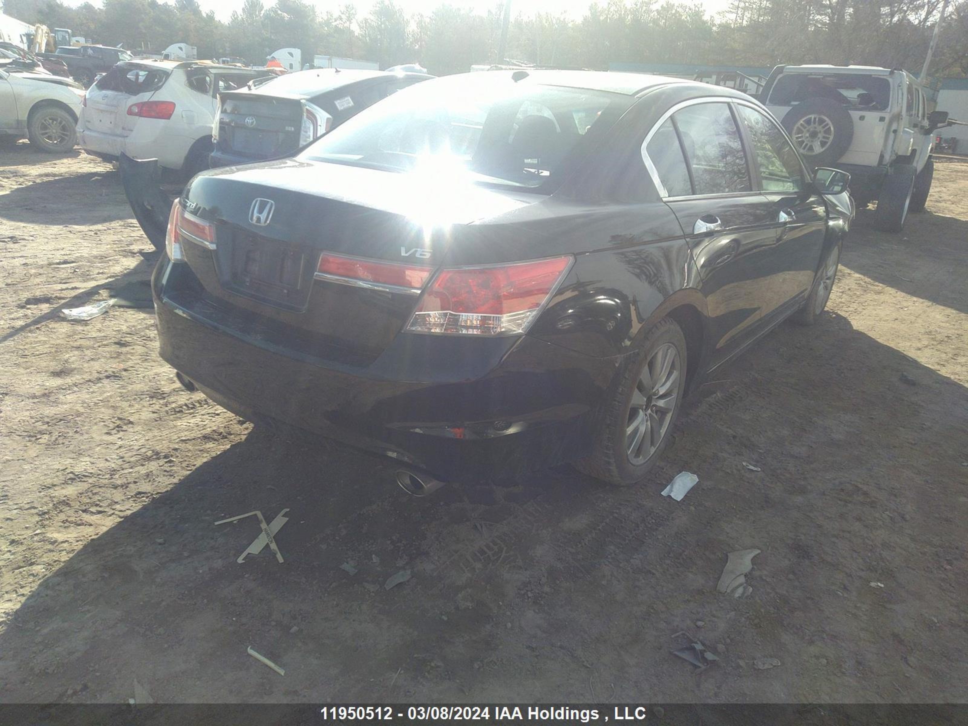 Photo 3 VIN: 1HGCP3F87CA800012 - HONDA ACCORD 