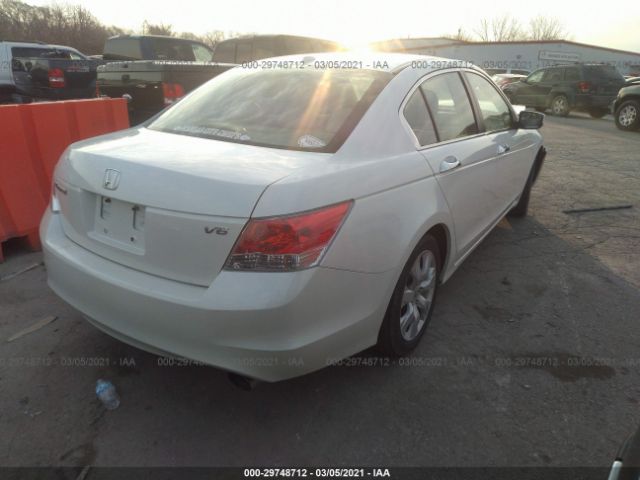 Photo 3 VIN: 1HGCP3F88AA013504 - HONDA ACCORD SDN 