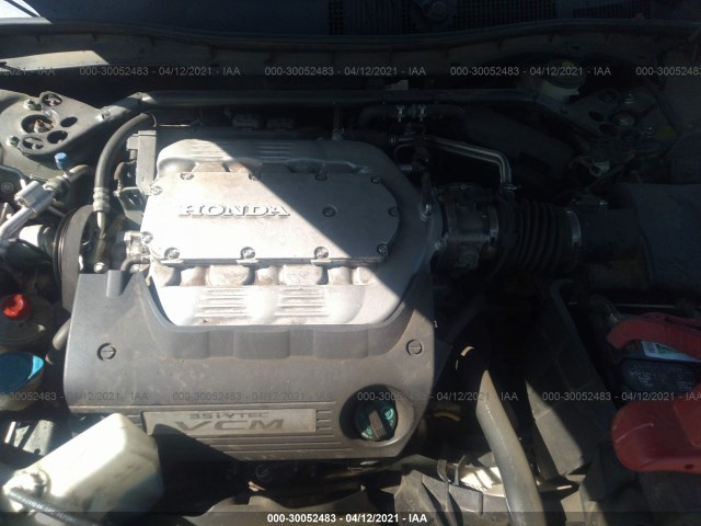 Photo 9 VIN: 1HGCP3F88AA019545 - HONDA ACCORD SDN 