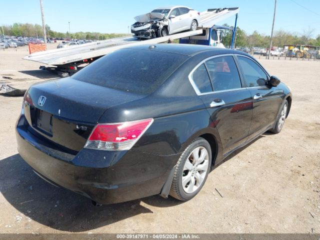 Photo 3 VIN: 1HGCP3F88AA022977 - HONDA ACCORD 