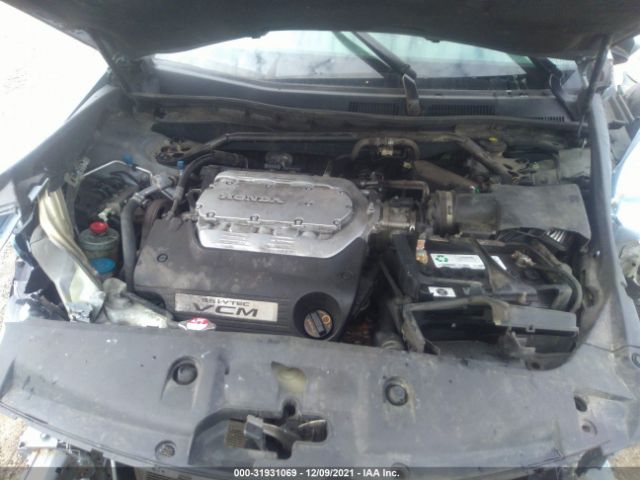 Photo 9 VIN: 1HGCP3F88BA002388 - HONDA ACCORD SDN 