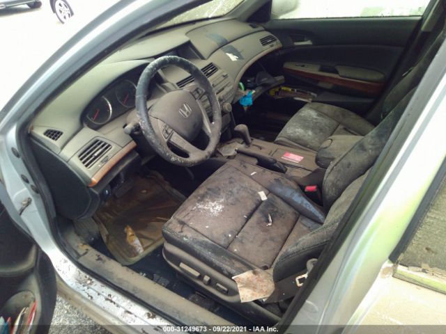 Photo 4 VIN: 1HGCP3F88CA014946 - HONDA ACCORD SDN 