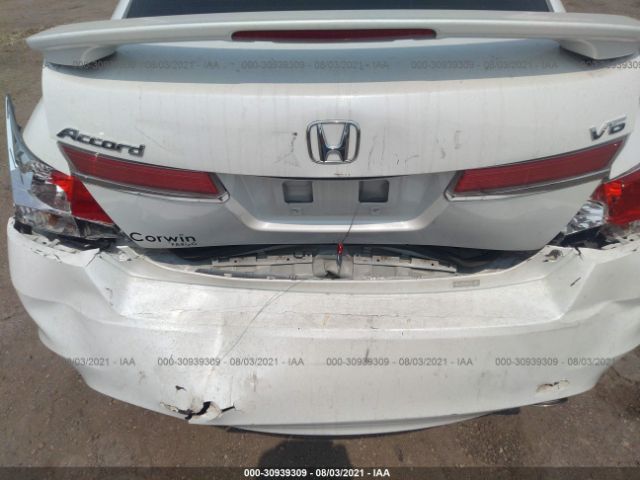 Photo 5 VIN: 1HGCP3F88CA017085 - HONDA ACCORD SDN 