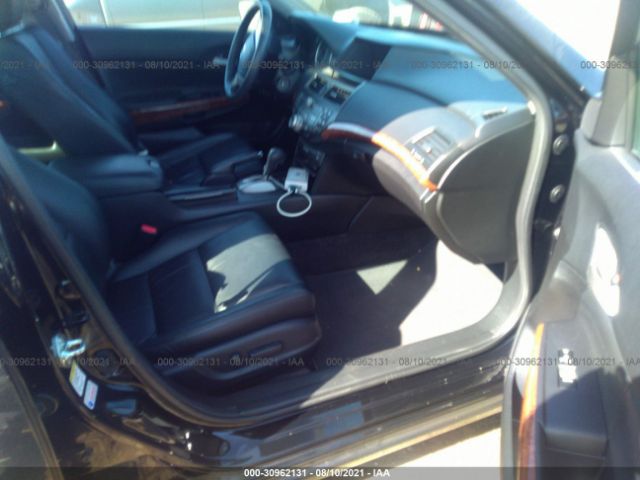 Photo 4 VIN: 1HGCP3F88CA023937 - HONDA ACCORD SDN 