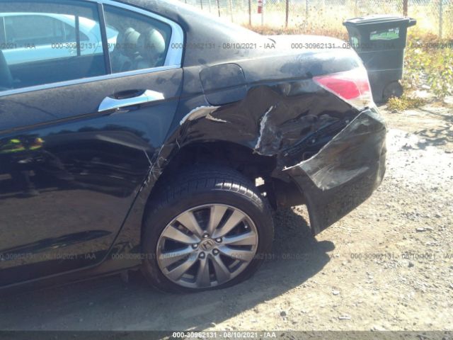 Photo 5 VIN: 1HGCP3F88CA023937 - HONDA ACCORD SDN 