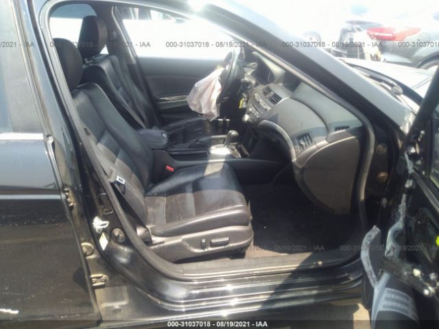 Photo 4 VIN: 1HGCP3F89AA005623 - HONDA ACCORD SDN 