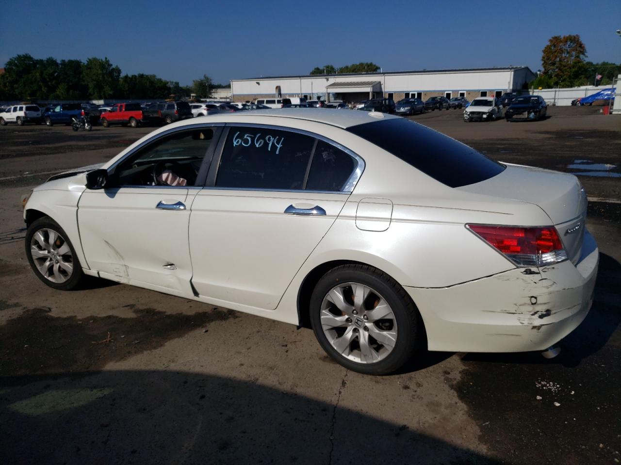 Photo 1 VIN: 1HGCP3F89AA007033 - HONDA ACCORD 