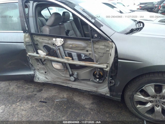 Photo 5 VIN: 1HGCP3F89AA012166 - HONDA ACCORD SDN 