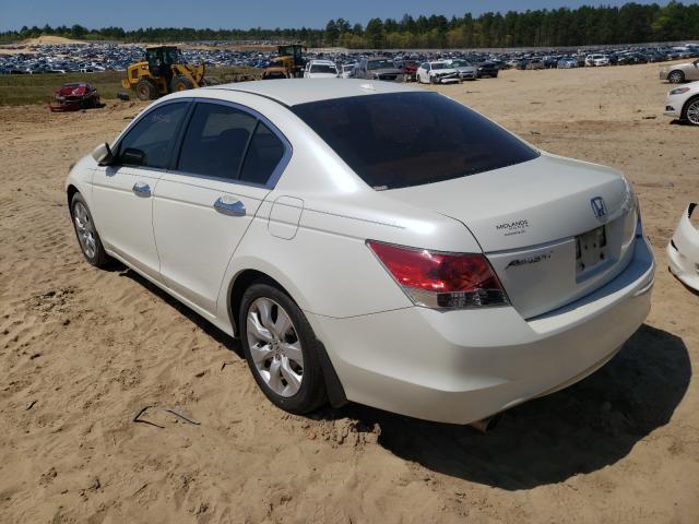 Photo 2 VIN: 1HGCP3F89AA026942 - HONDA ACCORD SDN 