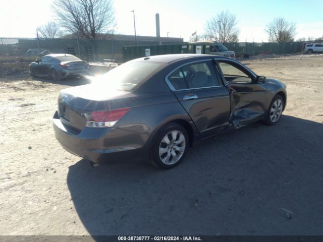 Photo 3 VIN: 1HGCP3F89AA030442 - HONDA ACCORD 