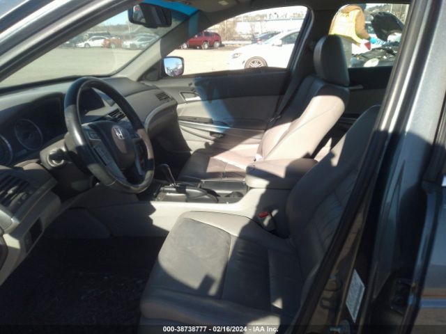 Photo 4 VIN: 1HGCP3F89AA030442 - HONDA ACCORD 