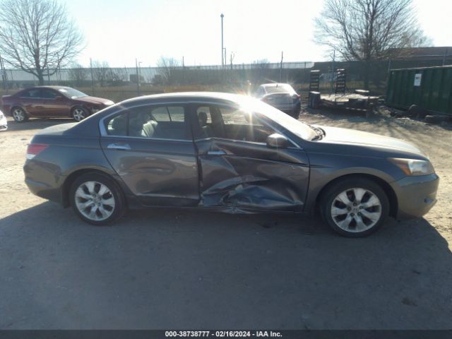 Photo 5 VIN: 1HGCP3F89AA030442 - HONDA ACCORD 