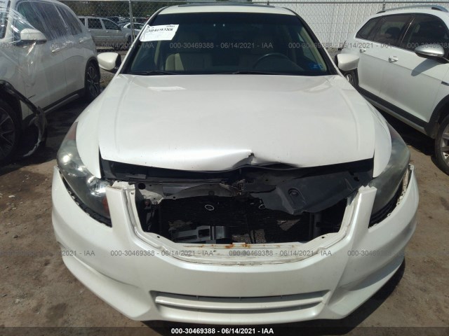 Photo 5 VIN: 1HGCP3F89BA004781 - HONDA ACCORD SDN 