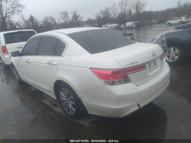 Photo 2 VIN: 1HGCP3F89BA004814 - HONDA ACCORD SDN 