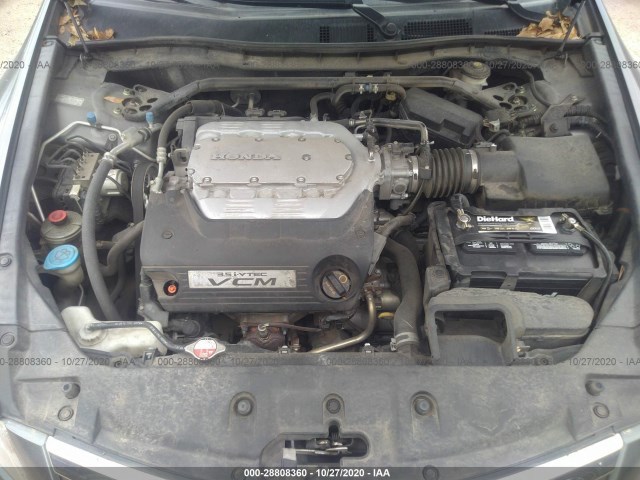 Photo 9 VIN: 1HGCP3F89BA010080 - HONDA ACCORD SDN 