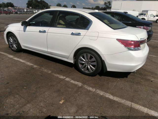 Photo 2 VIN: 1HGCP3F89BA025663 - HONDA ACCORD SDN 