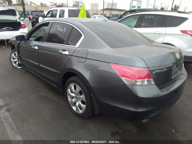 Photo 2 VIN: 1HGCP3F8XAA003024 - HONDA ACCORD SDN 