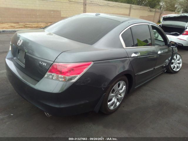 Photo 3 VIN: 1HGCP3F8XAA003024 - HONDA ACCORD SDN 