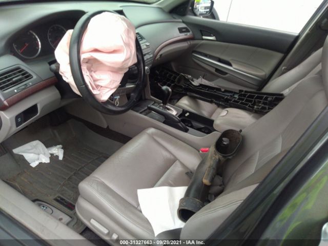 Photo 4 VIN: 1HGCP3F8XAA003024 - HONDA ACCORD SDN 