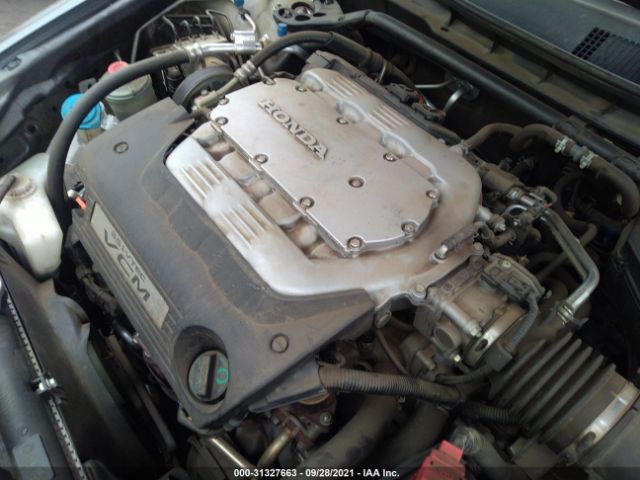 Photo 9 VIN: 1HGCP3F8XAA003024 - HONDA ACCORD SDN 