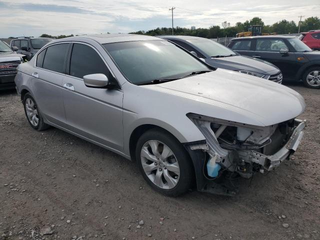 Photo 3 VIN: 1HGCP3F8XAA030224 - HONDA ACCORD EXL 