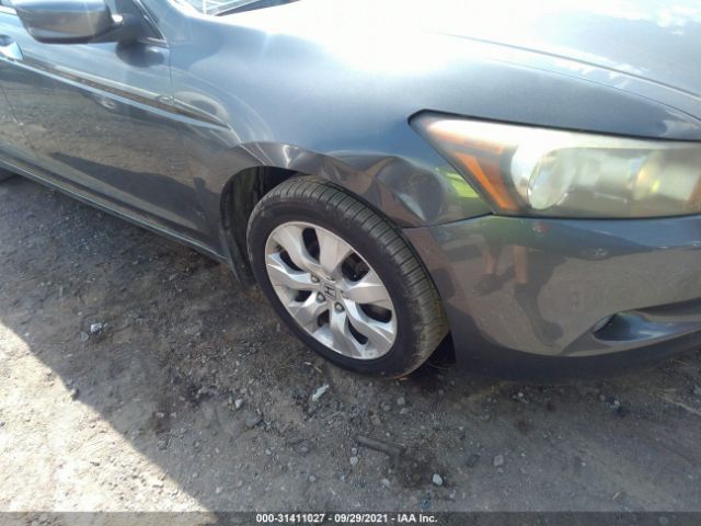 Photo 5 VIN: 1HGCP3F8XAA032085 - HONDA ACCORD SDN 