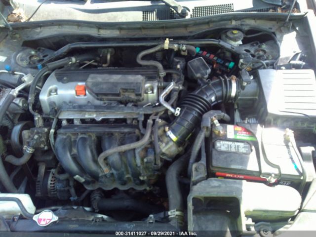 Photo 9 VIN: 1HGCP3F8XAA032085 - HONDA ACCORD SDN 