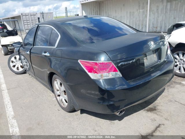 Photo 2 VIN: 1HGCP3F8XAA032099 - HONDA ACCORD 