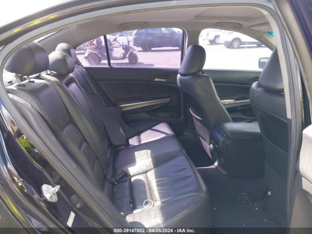 Photo 7 VIN: 1HGCP3F8XAA032099 - HONDA ACCORD 