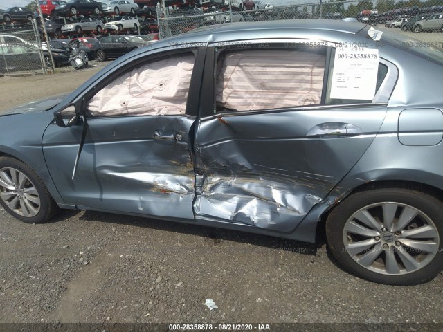 Photo 5 VIN: 1HGCP3F8XBA011366 - HONDA ACCORD SDN 