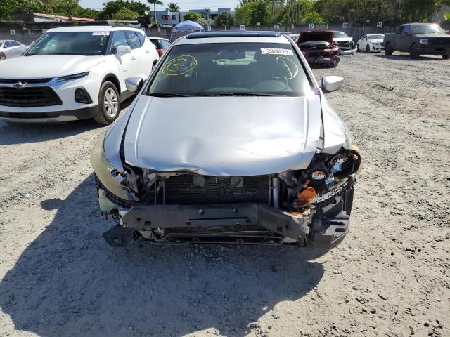 Photo 4 VIN: 1HGCP3F8XBA020973 - HONDA ACCORD 