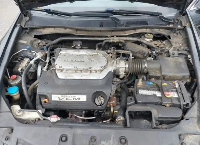 Photo 9 VIN: 1HGCP3F8XBA021900 - HONDA ACCORD SDN 