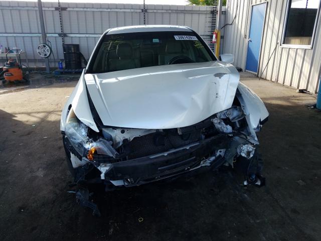 Photo 8 VIN: 1HGCP3F8XCA001549 - HONDA ACCORD EXL 