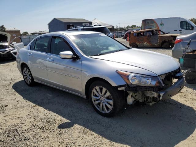 Photo 3 VIN: 1HGCP3F8XCA016472 - HONDA ACCORD EXL 