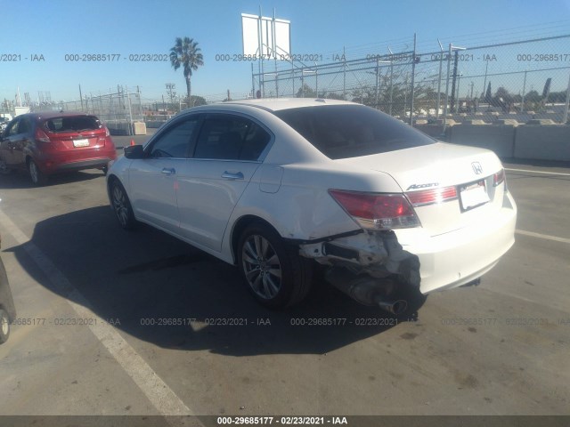 Photo 2 VIN: 1HGCP3F8XCA019579 - HONDA ACCORD SDN 